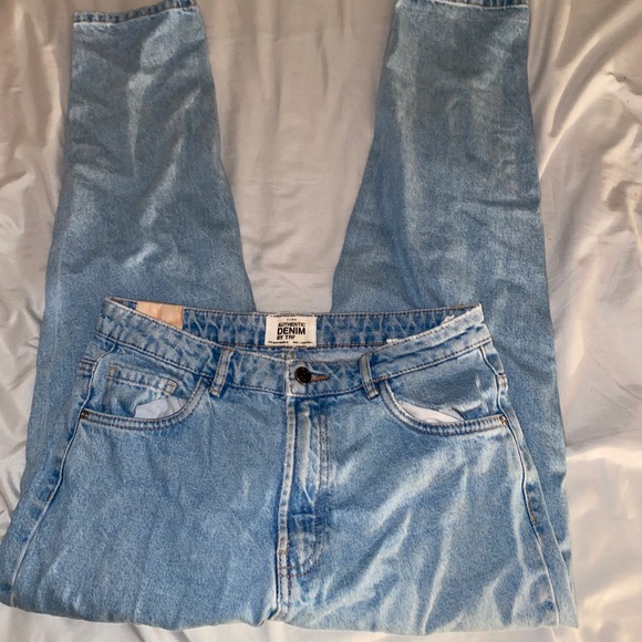 Mom Jeans - Picture 2 of 2